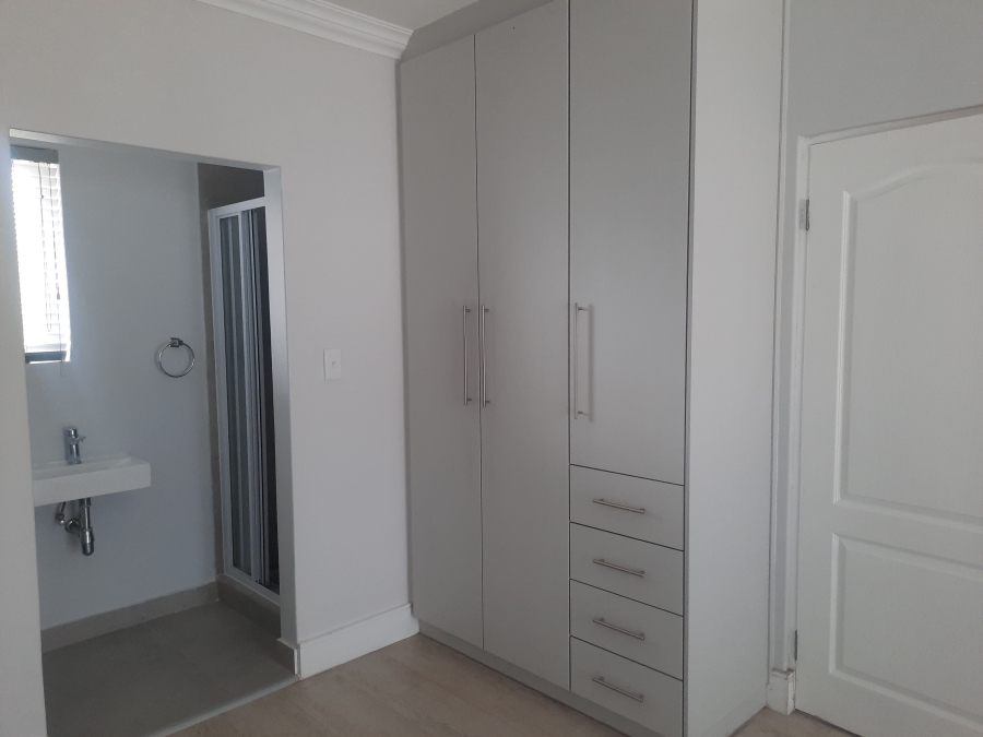 To Let 3 Bedroom Property for Rent in Langeberg Heights Western Cape